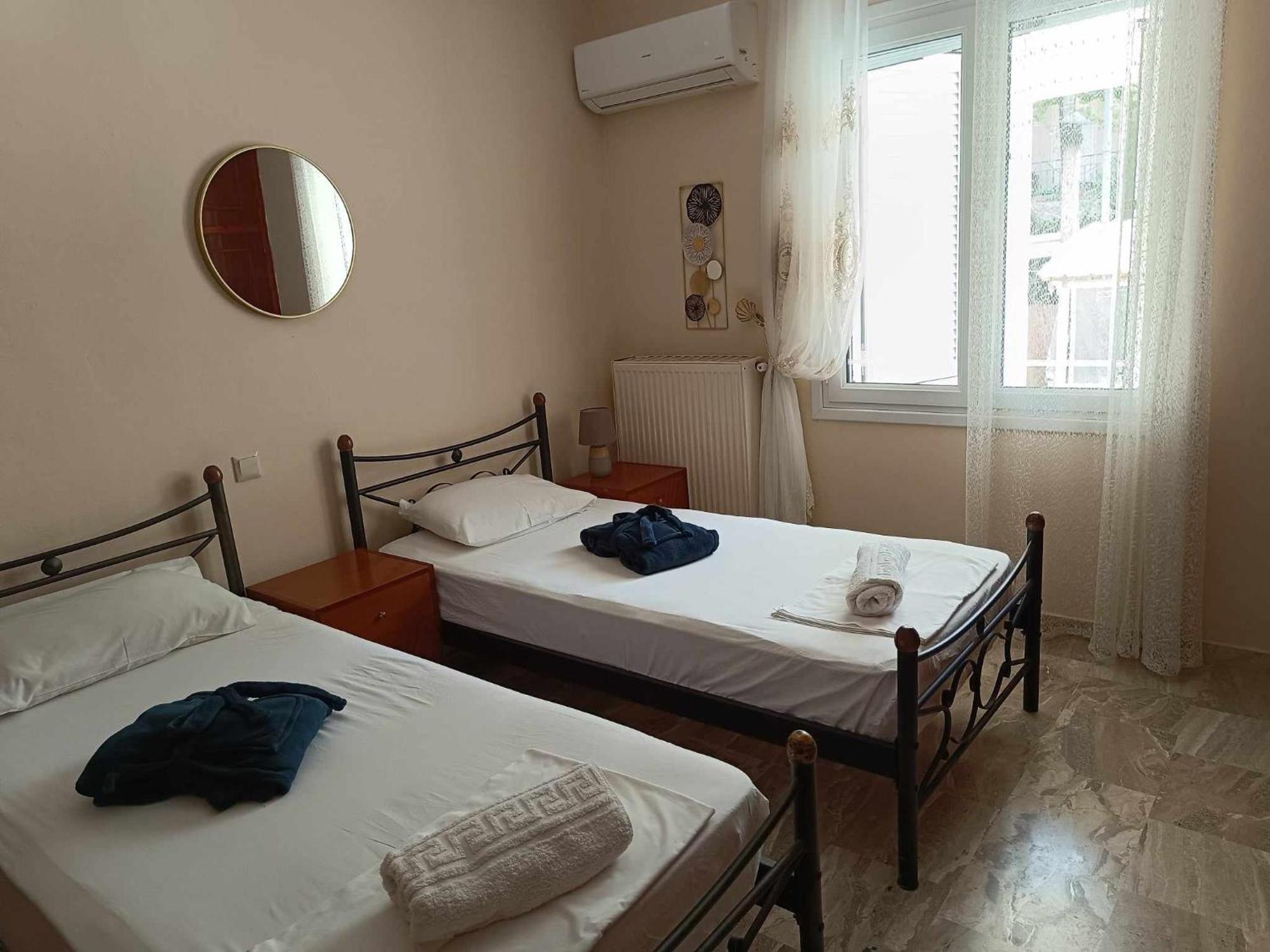 Angela Hilltop Apt 1 Аргаси Экстерьер фото