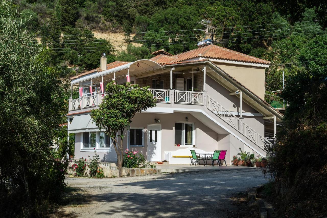 Angela Hilltop Apt 1 Аргаси Экстерьер фото