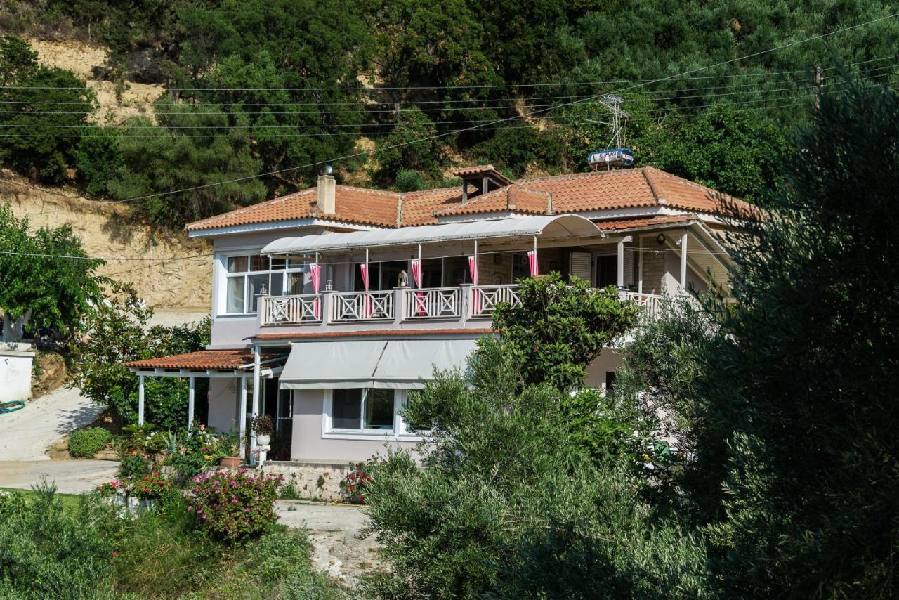 Angela Hilltop Apt 1 Аргаси Экстерьер фото